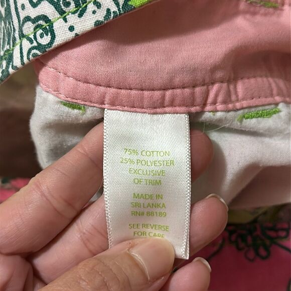 Lilly Pulitzer Floral Green and Pink Women's Shorts - Picture 4 of 5